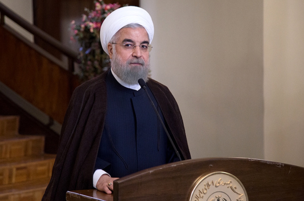 روحانی:آمریکا نمی&zwnj;تواند ملت ایران را به زانو در آورد/ راه نجات ما صبر، مقاومت و ایستادگی است