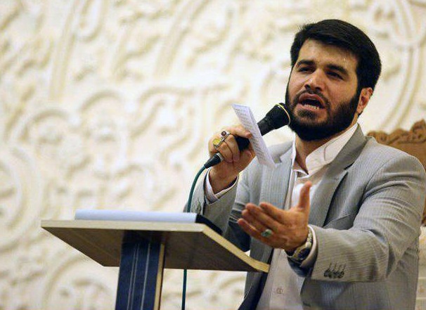 متن اشعار حاشیهساز مطیعی؛ ۲۲ بیت علیه دولت / حیف از آن سعی و آمد و رفتنها، دشمن است او چه دموکرات و چه جمهوریخواه / گفته بودند که امضای فلان تضمین است، نه فلان ماند و نه امضایش / جسدی مانده از برجام و روح و جسمش، بوی فاسد شدنش بلند است بلند / این اروپا مگر آن نیست که در سعدآباد؛ بست پیمانی و زود دادش بر باد؟ متن اشعار حاشیهساز مطیعی؛ ۲۲ بیت علیه دولت / حیف از آن سعی و آمد و رفتنها، دشمن است او چه دموکرات و چه جمهوریخواه / گفته بودند که امضای فلان تضمین است، نه فلان ماند و نه امضایش / جسدی مانده از برجام و روح و جسمش، بوی فاسد شدنش بلند است بلند / این اروپا مگر آن نیست که در سعدآباد؛ بست پیمانی و زود دادش بر باد؟