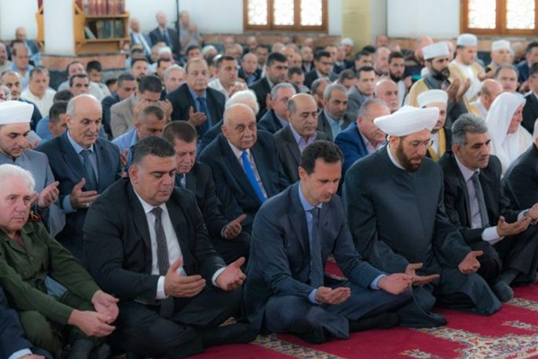عکس / بشار اسد در نماز عید فطر
