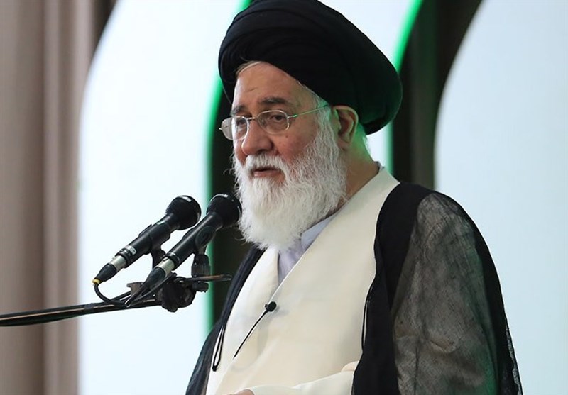 علمالهدی: نباید نسبت به دین، لاابالی و نسبت به حجاب بیمبالات باشیم / برخی در مقابل هر حرکتی که به دفاع از رهبری میانجامد، شروع به فحش، دشنام، تهمت و دروغ میکنند / در فضای مجازی گرفتار امپراتوری رسانه بدون منطق شدهایم علمالهدی: نباید نسبت به دین، لاابالی و نسبت به حجاب بیمبالات باشیم / برخی در مقابل هر حرکتی که به دفاع از رهبری میانجامد، شروع به فحش، دشنام، تهمت و دروغ میکنند / در فضای مجازی گرفتار امپراتوری رسانه بدون منطق شدهایم