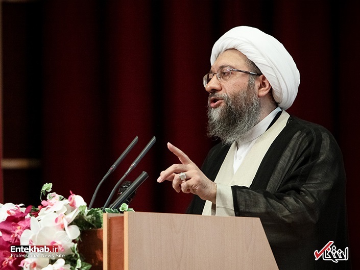 رئیس قوه قضاییه: به آتش کشیدن بانک یا تخریب اموال عمومی با سوءاستفاده از فضای مطالبات، به هیچ عنوان قابل هضم نیست؛ دادستانها مجال ندهند و به اشد وجه برخورد کنند / کم کاری دستگاههای اجرایی میتواند اقدام مجرمانه قلمداد شود رئیس قوه قضاییه: به آتش کشیدن بانک یا تخریب اموال عمومی با سوءاستفاده از فضای مطالبات، به هیچ عنوان قابل هضم نیست؛ دادستانها مجال ندهند و به اشد وجه برخورد کنند / کم کاری دستگاههای اجرایی میتواند اقدام مجرمانه قلمداد شود