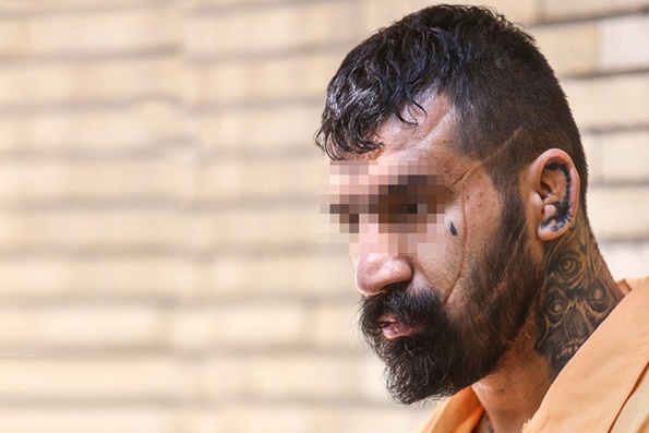 قتل وحید مرادی در زندان و فیلمی از رجزخوانی زندانیان/ آنها موبایل، اینترنت و قمه را از کجا آوردند؟ قتل وحید مرادی در زندان و فیلمی از رجزخوانی زندانیان/ آنها موبایل، اینترنت و قمه را از کجا آوردند؟