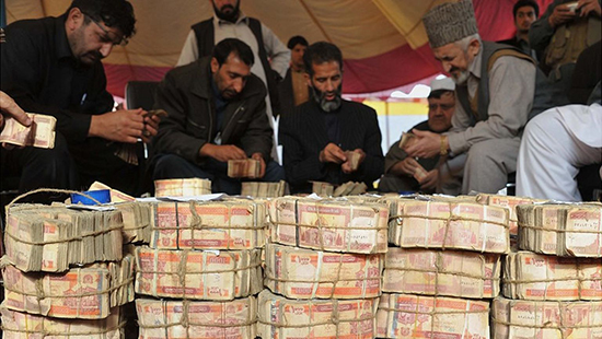 انتقال دلار به ایران کسب و کار جدید افغانها انتقال دلار به ایران کسب و کار جدید افغانها