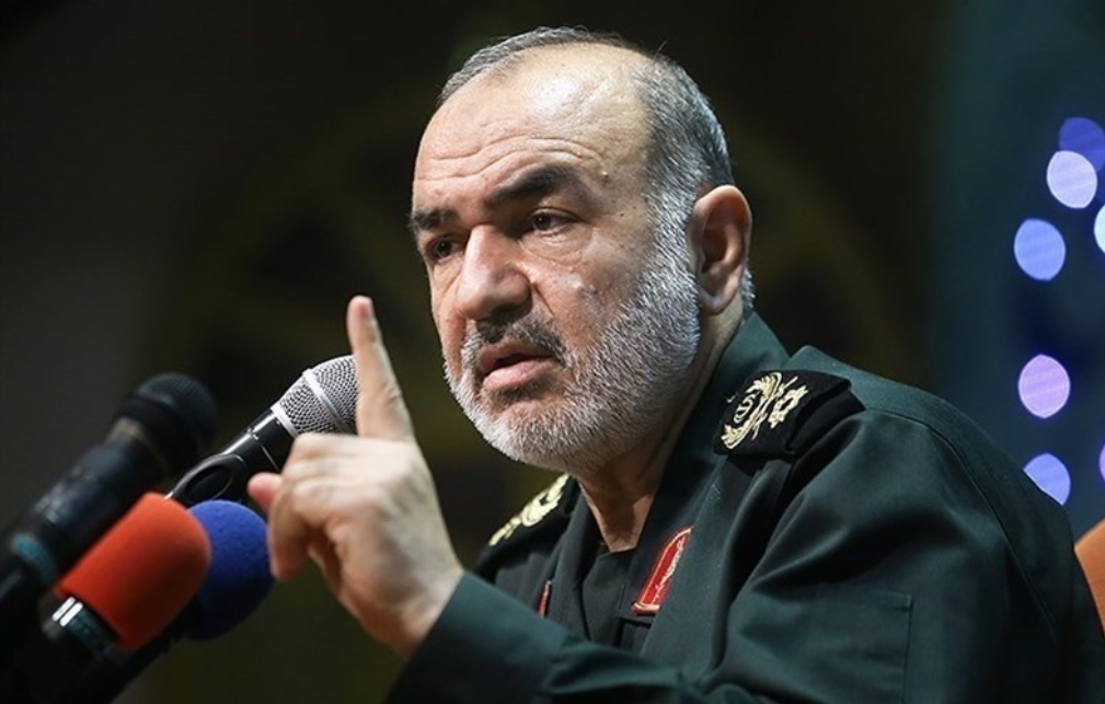 سردار سلامی: عملیات روانی دشمنان برای وادار کردن مسئولان به مذاکره با آمریکا