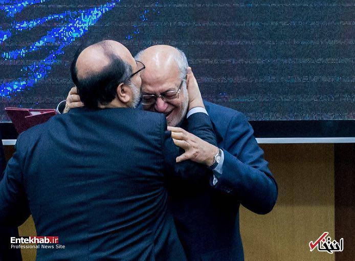 انگشت اتهام وزیرصنعت علیه وزیرسابق! / شریعتمداری: نعمت زاده بصورت غیرقانونی و دستی سایت ثبت سفارش را بست انگشت اتهام وزیرصنعت علیه وزیرسابق! / شریعتمداری: نعمت زاده بصورت غیرقانونی و دستی سایت ثبت سفارش را بست