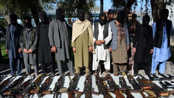 ادامه درگیری نظامیان افغان با عناصر طالبان در ولایت &laquo;غزنی&raquo;