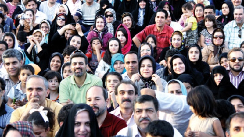 آمار جمعیتی جوانان در ایران و جهان/ یک چهارم جمعیت کشور جوان هستند