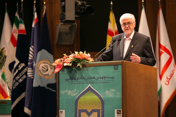 مدیرعامل بانک پاسارگاد: سیاست&zwnj;های پولی باید تأثیر در بخش حقیقی اقتصاد را تضمین کند