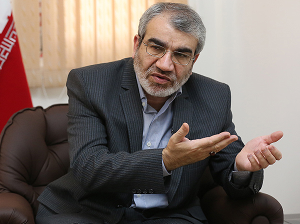 قانون اساسی ظرفیت&zwnj;هایی دارد که مورد استفاده قرار نگرفته / به جای اصلاح قانون اساسی، به فکر استفاده از تمام ظرفیت های آن باشیم