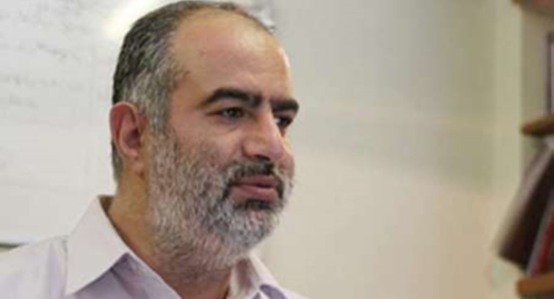 توضیح حسام آشنا درباره ماجرای بندر چابهار / چقدر راحت بی دقتی خبرنگار و سردبیر موجب جنجالی رسانه ای شد