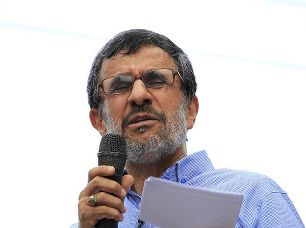 هدف احمدی نژاد از توئیتربازی های اخیرش چیست؟ / آیا او راهبر ترامپ را در پیش گرفته؟ هدف احمدی نژاد از توئیتربازی های اخیرش چیست؟ / آیا او راهبر ترامپ را در پیش گرفته؟