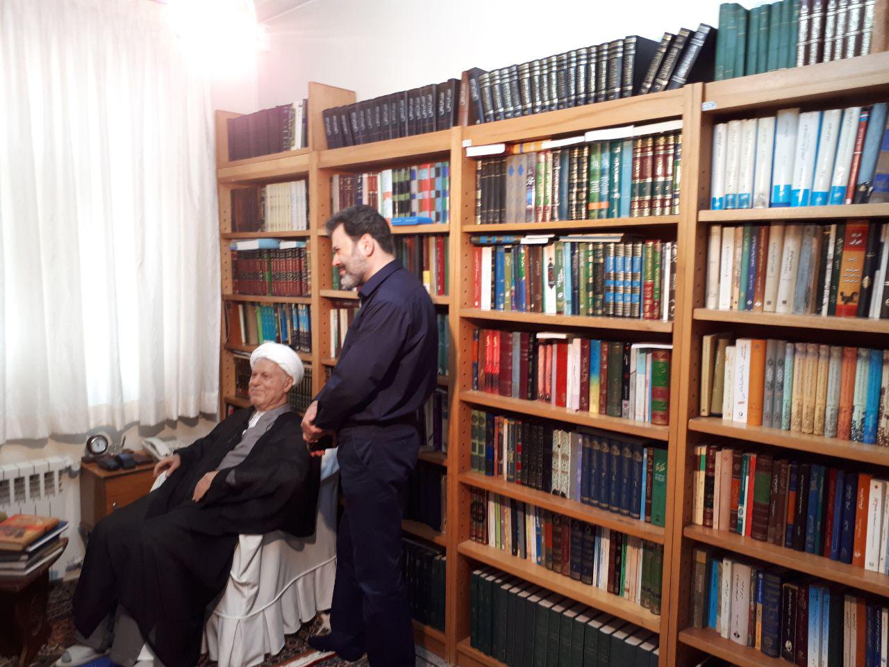 محمدرضا ورزی در خانه-موزه آیت الله هاشمی: امید است بتوانم مستندی را به روح پاک این مرد بزرگ هدیه کنم