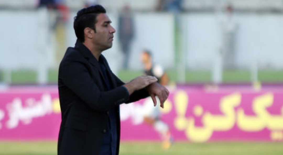 نکونام: می&zwnj;دانستیم پرسپولیس روی توپ&zwnj;های بلند خطرناک است/ داور چهارم باعث شد 10 نفره شویم