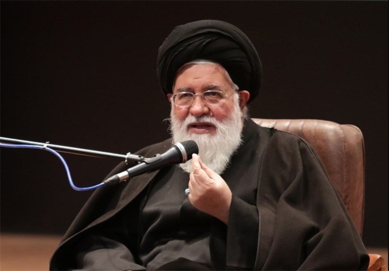 علم الهدی: وظیفه اصلی &laquo;خبرگان&raquo; صیانت از رهبری است؛ براساس این رسالت، برای پیگیری مطالبات رهبری، از دولت توضیح خواستیم / برخی از افراد وظیفه نشناس به این موضوع اعتراض کردند