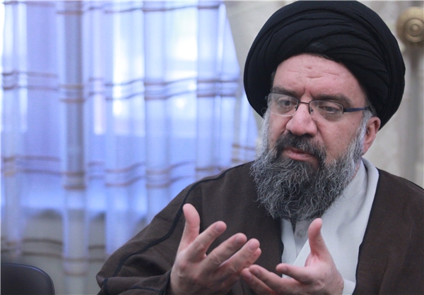 احمد خاتمی: برداشت مذاکره از نصیحت امام حسین(ع) به عمر سعد اشتباه است / مذاکره با دشمن با فرهنگ نبوی، علوی و حسینی سازگار نیست