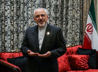 ظریف: مدام میخواهیم بگوییم آمریکا عددی نیست، اما هر وقت مشکلی پیش میآید میگوییم آمریکا این کار را کرد؛ مردم از این دوگانگی خسته شدهاند / آیا خزر یک دایره است که بتوانیم وسط آن یک خط بکشیم؟ / عدهای کمک ۱۸ میلیون یورویی اتحادیه اروپا را در ازای برجام تلقی کردند که اشتباه است / باید به خودمان رجوع کنیم که چرا ایثارگری مردم در قبال دولت، مثل زمان جنگ نیست / همراهی مردم ترکیه با دولت، نمایشی است / اگر برجام نبود، دلار ۴ سال قبل، به قیمت فعلی بود / هزینه دعواهای جناحی ما را مردم میپردازند / تیتر برخی روزنامهها یادتان نرود؛ میگفتند آمریکا هیچ وقت از برجام بیرون نمیرود ظریف: مدام میخواهیم بگوییم آمریکا عددی نیست، اما هر وقت مشکلی پیش میآید میگوییم آمریکا این کار را کرد؛ مردم از این دوگانگی خسته شدهاند / آیا خزر یک دایره است که بتوانیم وسط آن یک خط بکشیم؟ / عدهای کمک ۱۸ میلیون یورویی اتحادیه اروپا را در ازای برجام تلقی کردند که اشتباه است / باید به خودمان رجوع کنیم که چرا ایثارگری مردم در قبال دولت، مثل زمان جنگ نیست / همراهی مردم ترکیه با دولت، نمایشی است / اگر برجام نبود، دلار ۴ سال قبل، به قیمت فعلی بود / هزینه دعواهای جناحی ما را مردم میپردازند / تیتر برخی روزنامهها یادتان نرود؛ میگفتند آمریکا هیچ وقت از برجام بیرون نمیرود