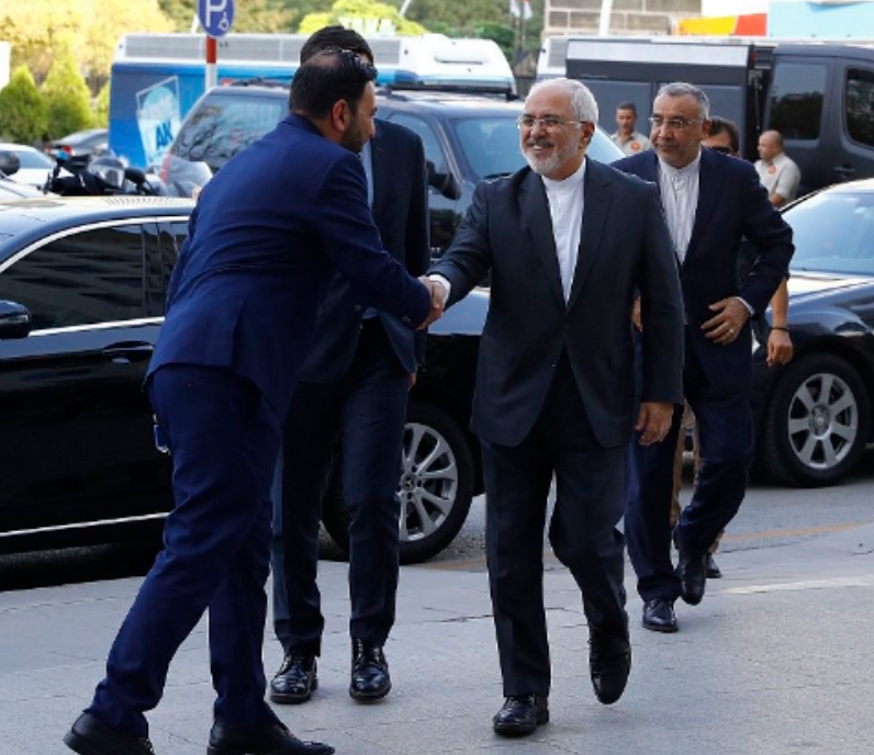 ظریف:&zwnj;گسترش ارتباطات اقتصادی مشروع ایران و ترکیه بدون توجه به امیال دیگران حتما محقق می&zwnj;شود