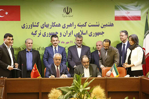 ایران و ترکیه 3 سند همکاری کشاورزی امضا کردند ایران و ترکیه 3 سند همکاری کشاورزی امضا کردند