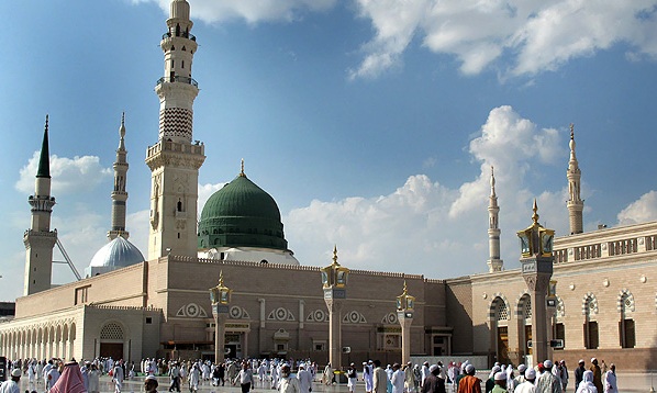 تقدیم به ساحت رسول الله (ص)؛ وقتی که عشق طعمه کژدم شد / مهر و وفا به راه تو میرفتند تقدیم به ساحت رسول الله (ص)؛ وقتی که عشق طعمه کژدم شد / مهر و وفا به راه تو میرفتند