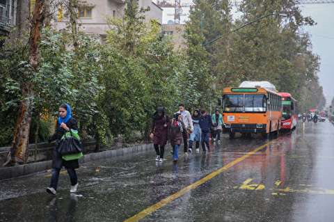 هواشناسی: باران&zwnj; پاییزی کم&zwnj;آبی&zwnj;ها را جبران نمی&zwnj;کند / دست کم باید ۱۱ سال بارش بالای نرمال داشته باشیم تا این وضعیت جبران شود