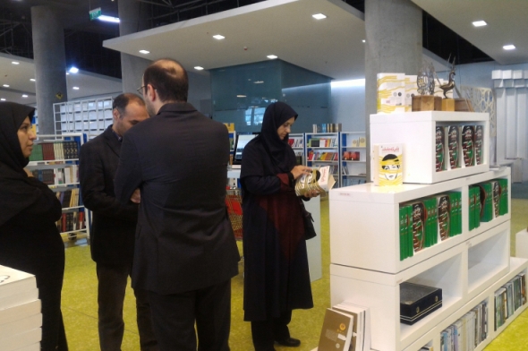 کتابگردی یک روزه رئیس سازمان ملی استاندارد +تصاویر