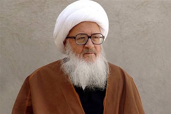 آیت الله وحید خراسانی: باید با زبان نرم با جهان سخن گفت / صحبت کردن با زبان خشن خدمت به اسرائیل است آیت الله وحید خراسانی: باید با زبان نرم با جهان سخن گفت / صحبت کردن با زبان خشن خدمت به اسرائیل است