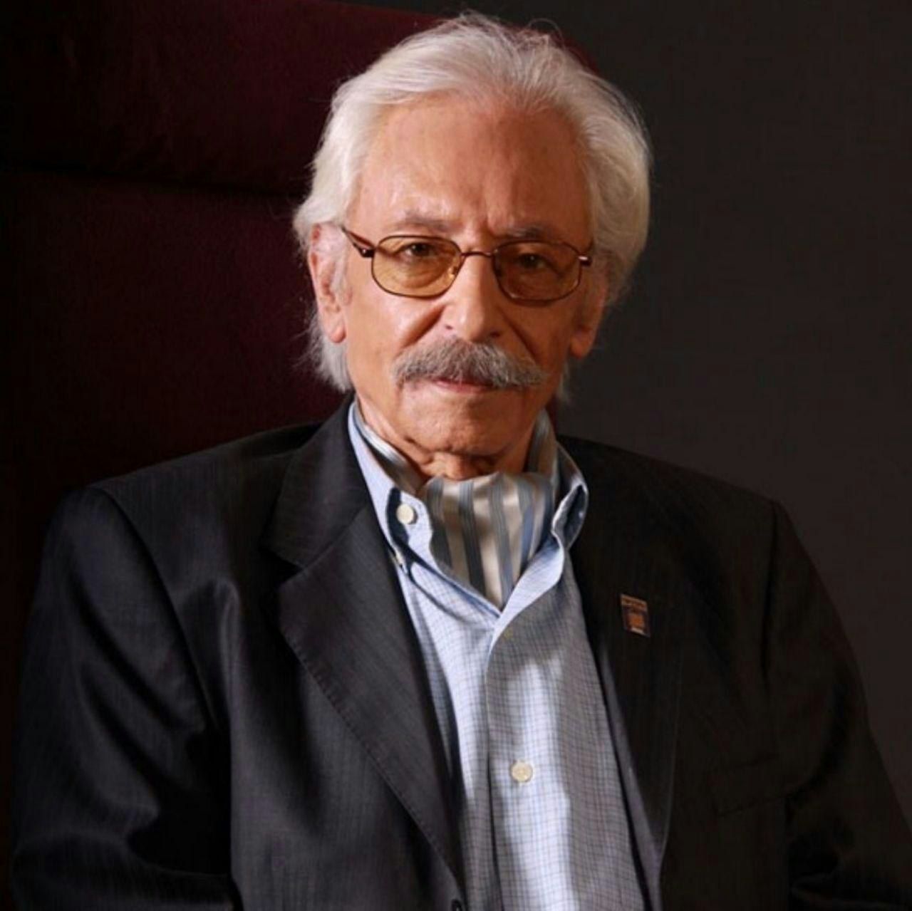پیام ظریف در پی درگذشت جمشید مشایخی: رحمت الهی برای آن فرهیخته ارجمند که عمری را در راه هنر فاخر، متعهد و مردمی سپری کرد از خداوند بزرگ مسألت می&zwnj;نمایم