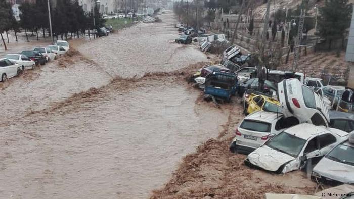 شمار جانباختگان سیل دروازه قرآن شیراز به ۲۱ نفر رسید