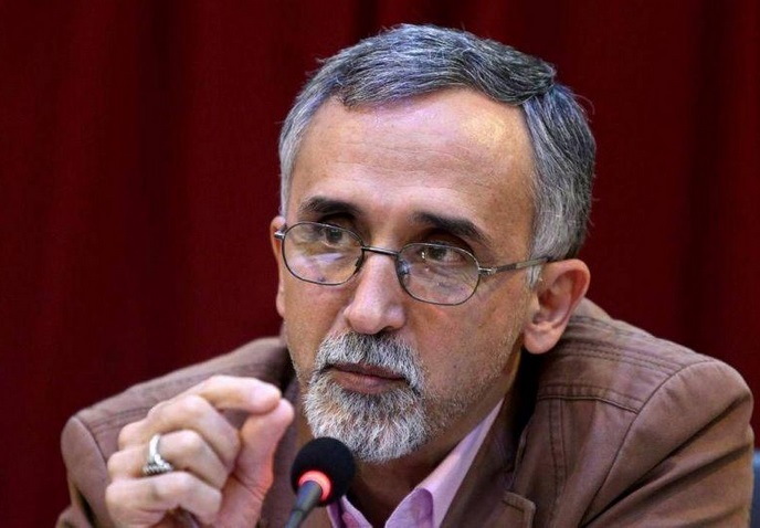یک آدم بی سیاست و عجول مثل احمدی نژاد خودمان در آمریکا رییس جمهور شده؛ او به دنبال امنیتی کردن فضاست / نباید به ترامپ فرصت دهیم به هدف خود برسد؛ باید هوشمند باشیم تا در دامی که پهن کرده، نیفتیم یک آدم بی سیاست و عجول مثل احمدی نژاد خودمان در آمریکا رییس جمهور شده؛ او به دنبال امنیتی کردن فضاست / نباید به ترامپ فرصت دهیم به هدف خود برسد؛ باید هوشمند باشیم تا در دامی که پهن کرده، نیفتیم