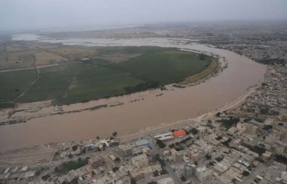 جریان سیلابی رودخانه های خوزستان فعلا متوقف شده است