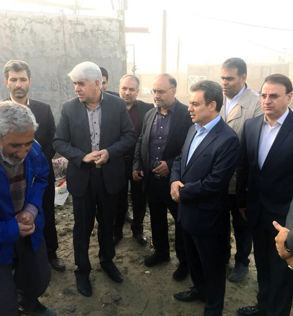 بازدید مدیرعامل بانک ملت از مناطق سیل زده استان لرستان