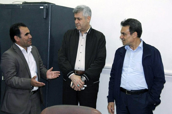 بازدید مدیرعامل بانک ملت از مناطق سیل زده استان لرستان