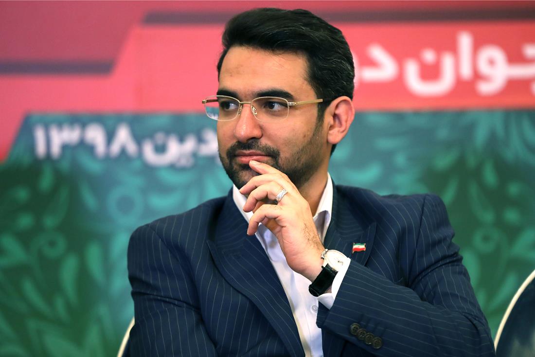 وزیر ارتباطات درز اطلاعات کاربران یک شرکت 