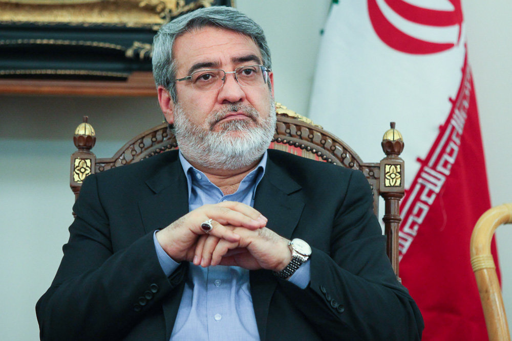 مسیح مهاجری: جهانگیری از رئیس جمهور بخواهد که وزیرکشور را عزل کند