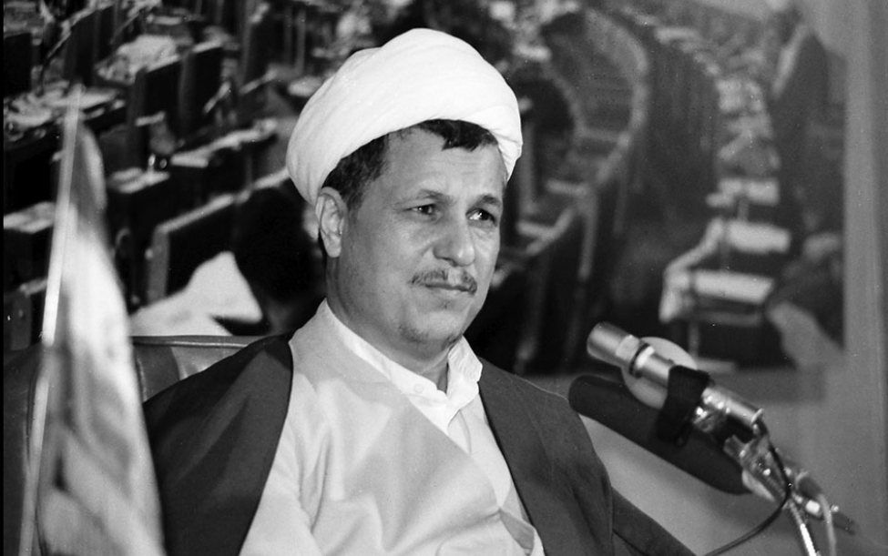 خاطرات آیت&zwnj;الله هاشمی؛ ۲۴ دی ۱۳۷۱ تا ۱۳۷۵: مهدی گزارش مذاکره با امیرعبدالله را داد، اصرار دارد برای تحویل متهمان فراری سعودی کمک کنیم؛ ما از آنها بی&zwnj;اطلاعیم