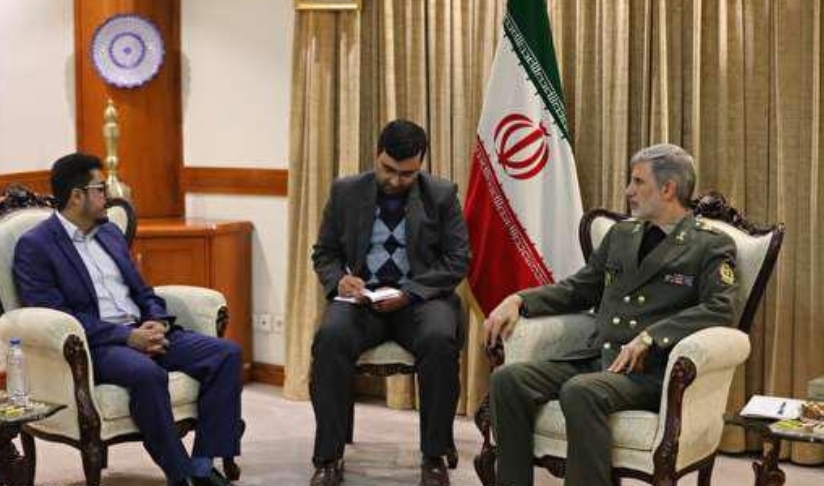 رسانه حوثیهای یمن: اولین قرارداد نظامی با ایران را امضا کردیم رسانه حوثیهای یمن: اولین قرارداد نظامی با ایران را امضا کردیم
