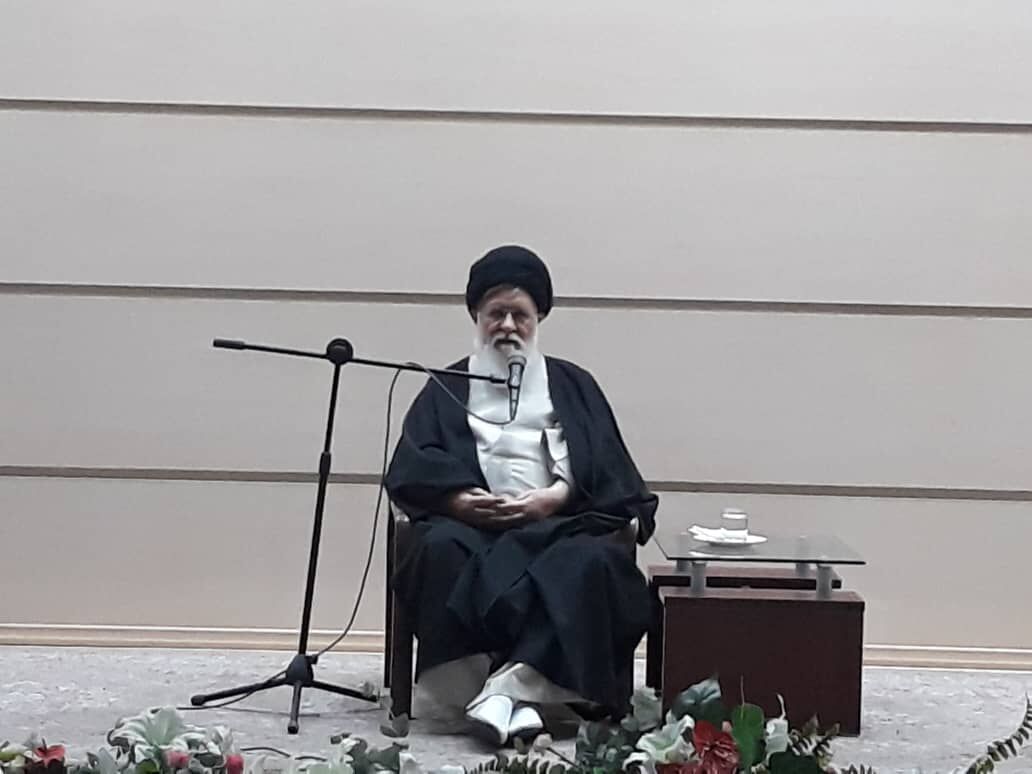 اگر همه به رهنمودهای رهبر معظم انقلاب عمل کنند همه مشکلات حل می&zwnj;شود