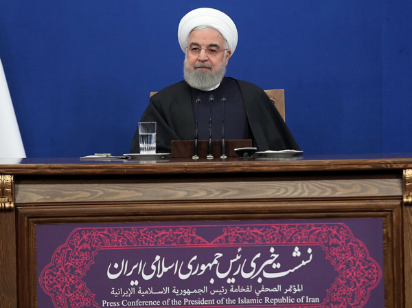 روحانی: سال ۹۷ به رهبری گفتم آمادهام استعفا دهم؛ ایشان فرمودند: اجازه نمیدهم دولت حتی یک ساعت زودتر مسئولیت خود را واگذار کند / وزارت کشور اعلام کرده انتخابات در ۴۴ حوزه رقابتی نیست / آمار کشته های آبان در اختیار پزشکی قانونی است / در ماجرای هواپیمای اوکراینی، دولت مسئولیتی برای «کلیر» کردن آسمان نداشته؛ نیروهای مسلح باید این موضوع را اعلام میکرد روحانی: سال ۹۷ به رهبری گفتم آمادهام استعفا دهم؛ ایشان فرمودند: اجازه نمیدهم دولت حتی یک ساعت زودتر مسئولیت خود را واگذار کند / وزارت کشور اعلام کرده انتخابات در ۴۴ حوزه رقابتی نیست / آمار کشته های آبان در اختیار پزشکی قانونی است / در ماجرای هواپیمای اوکراینی، دولت مسئولیتی برای «کلیر» کردن آسمان نداشته؛ نیروهای مسلح باید این موضوع را اعلام میکرد