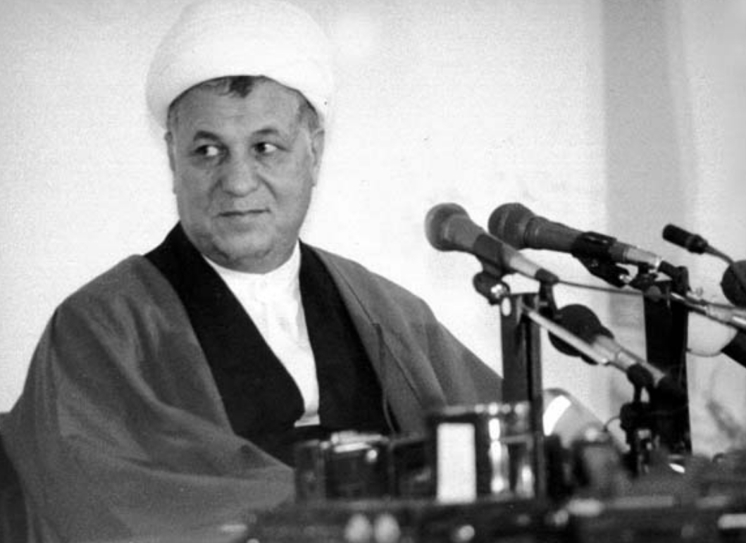 خاطرات آیتالله هاشمی؛ ۵ بهمن ۱۳۷۱ تا ۱۳۷۵: حبیبی و اخوی محمد درباره مسأله لیست دادن در انتخابات آمدند؛ حبیبی ترجیح میدهد که لیست ندهند، محمد ترجیح میدهد که بدهند خاطرات آیتالله هاشمی؛ ۵ بهمن ۱۳۷۱ تا ۱۳۷۵: حبیبی و اخوی محمد درباره مسأله لیست دادن در انتخابات آمدند؛ حبیبی ترجیح میدهد که لیست ندهند، محمد ترجیح میدهد که بدهند