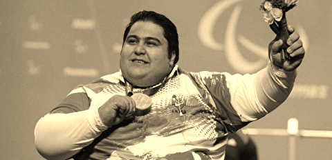 سیامند رحمان براثر ایست قلبی جان باخت