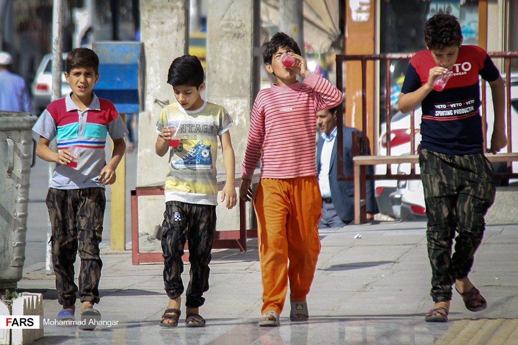 تصاویر: بی&zwnj;توجهی به &laquo;قرنطینه&raquo; خانگی