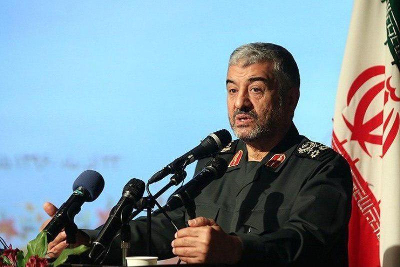 سرلشکر جعفری به سمت مسئول قرارگاه فرهنگی حضرت بقیةالله منصوب شد