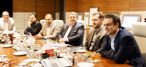 درنشست مدیران عامل بانک ملت و ستاد عمره و عتبات دانشگاهیان اعلام شد: ابلاغ دستورالعمل اعطای تسهیلات عتبات عالیات به دانشگاهیان در آینده ای نزدیک