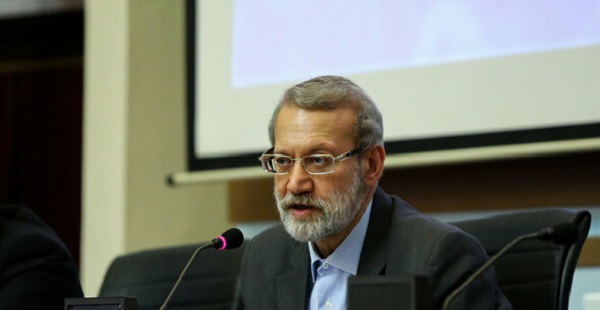 واکنش لاریجانی به احتمال کاندیداتوری در انتخابات ۱۴۰۰: با این مطلب، قصد جان ما را دارند! / در این وادی نیستم