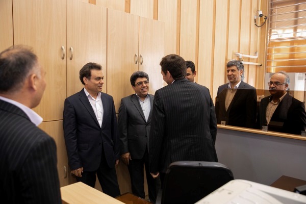 بازدید مدیرعامل بانک ملت از مناطق سیل زده استان گلستان
