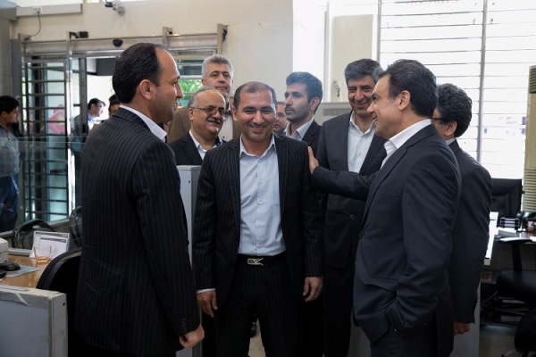 بازدید مدیرعامل بانک ملت از مناطق سیل زده استان گلستان