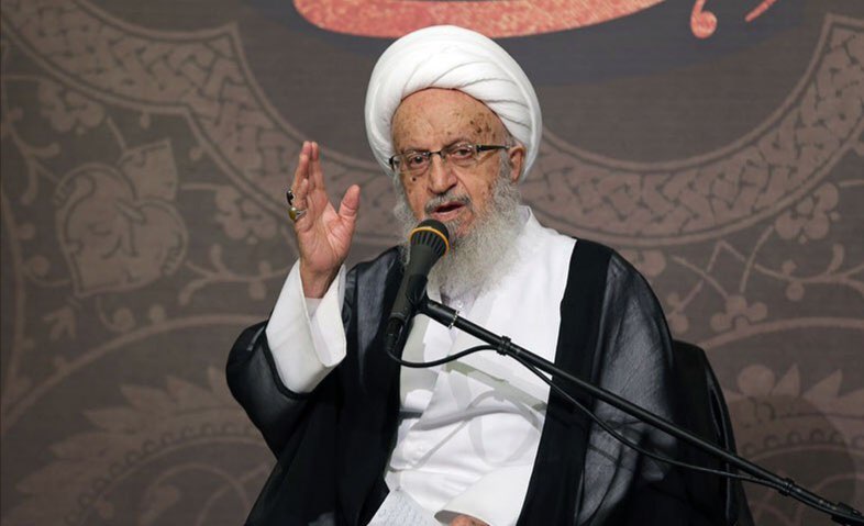 غيبت آیت الله  مکارم شیرازی در لحظات پس از افطار شبكه سه
