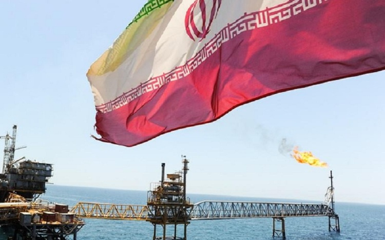 رویترز: ایران تأکید کرده برای ماندن در برجام باید نفت بفروشد