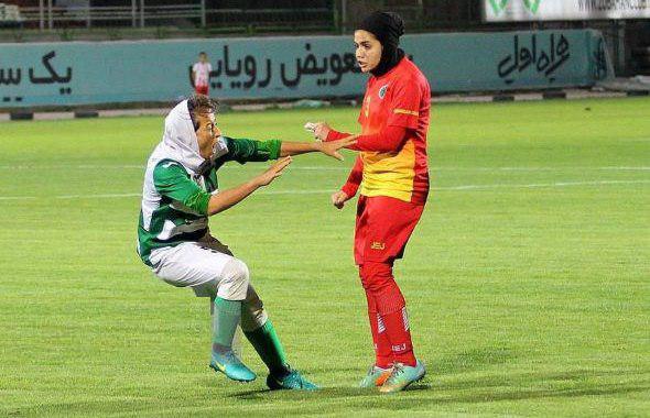 زد و خورد شدید در لیگ برتر فوتبال بانوان +تصاویر زد و خورد شدید در لیگ برتر فوتبال بانوان +تصاویر