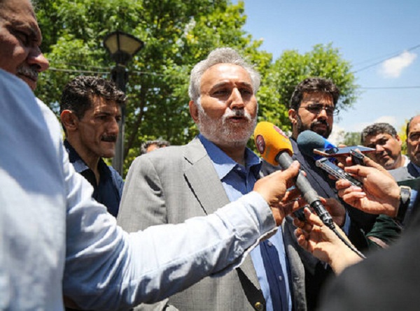 سوال کیهان از محمدرضا خاتمی: اگر در انتخابات ۸۸ تقلب شده، پس چرا برادر شما باز هم از مردم برای شرکت در انتخابات دعوت میکند؟ سوال کیهان از محمدرضا خاتمی: اگر در انتخابات ۸۸ تقلب شده، پس چرا برادر شما باز هم از مردم برای شرکت در انتخابات دعوت میکند؟